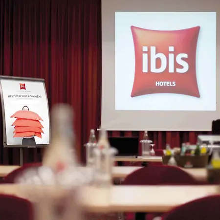 Ibis Hauptbahnhof מלון